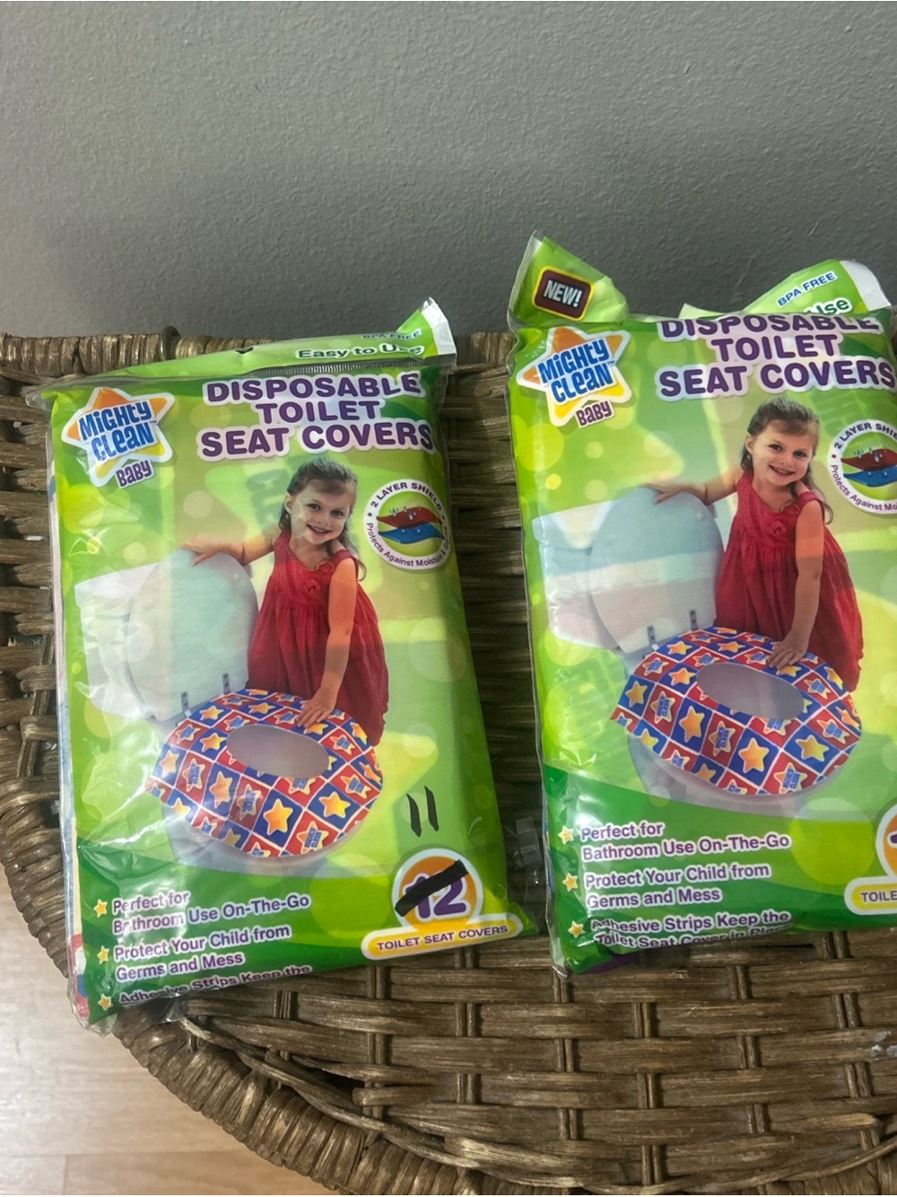 2 packs -Mighty Clean Baby Disposable Toilet Seat Covers 23 total Open package